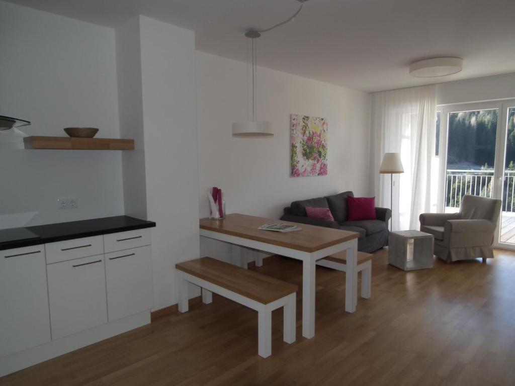Nassfeld Apartments - "Traditionell Anders" 조넨알페 나스펠트 객실 사진